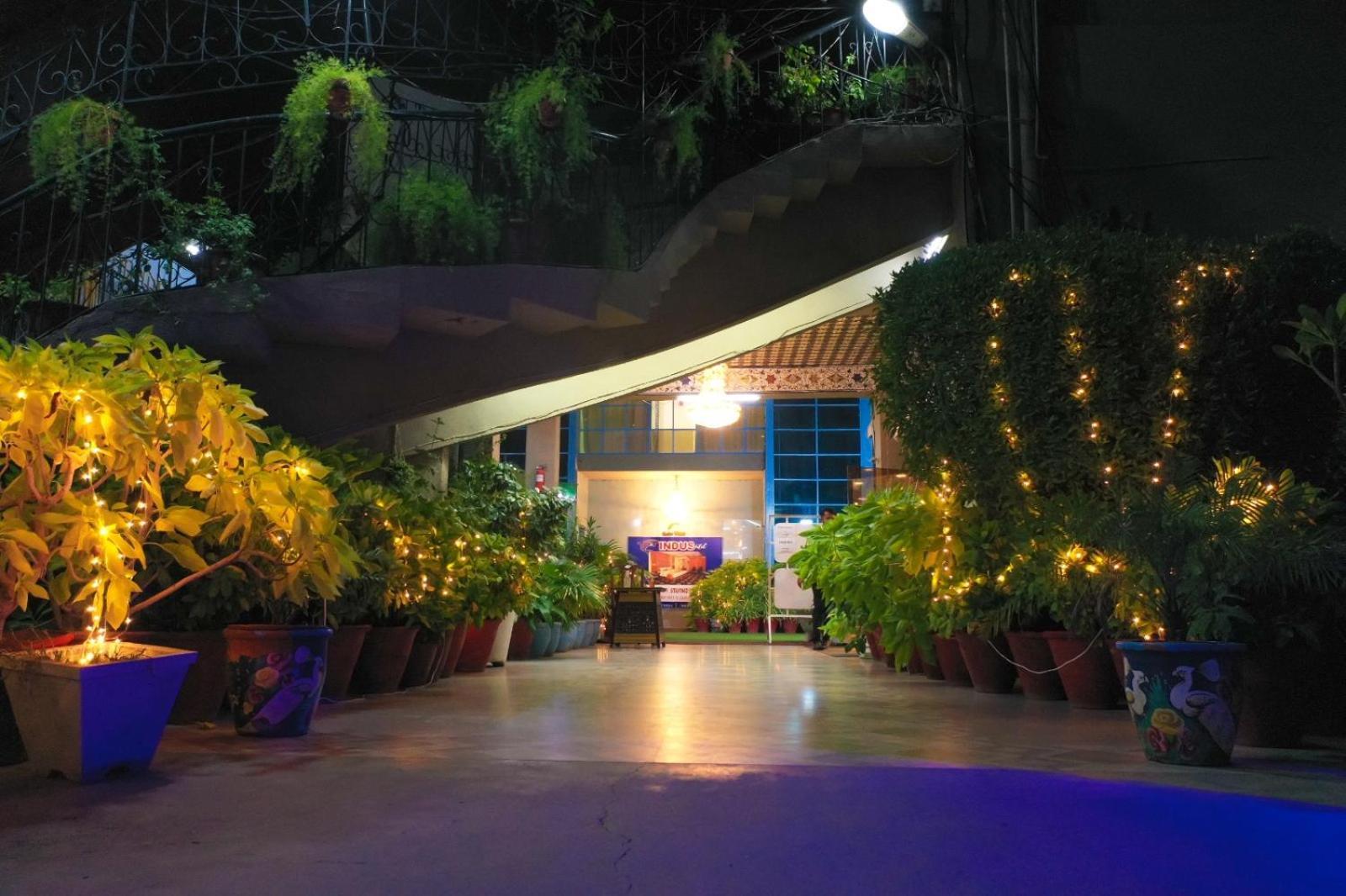 Indus Hotel Hyderabad Exterior foto