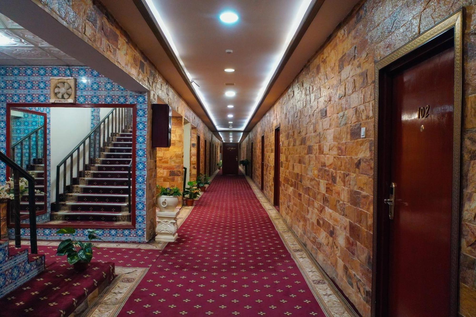 Indus Hotel Hyderabad Exterior foto